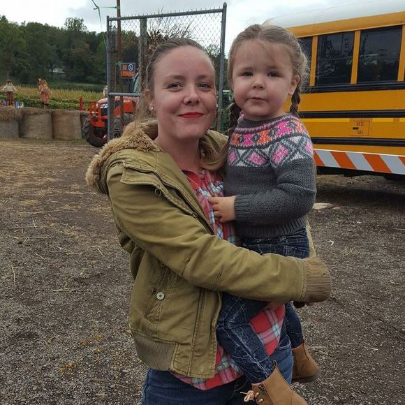 Meet your Posher, Alyssa - Picture 1 of 1